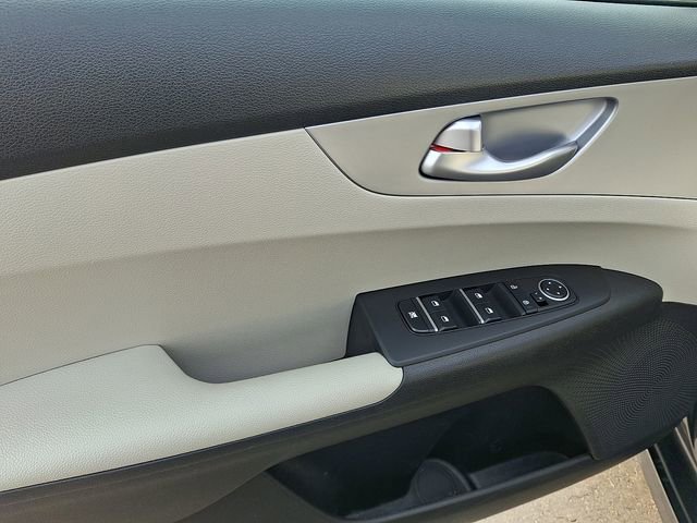 Used 2023 Kia Forte LXS image 12