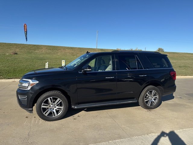 Used 2023 Ford Expedition Limited image 7