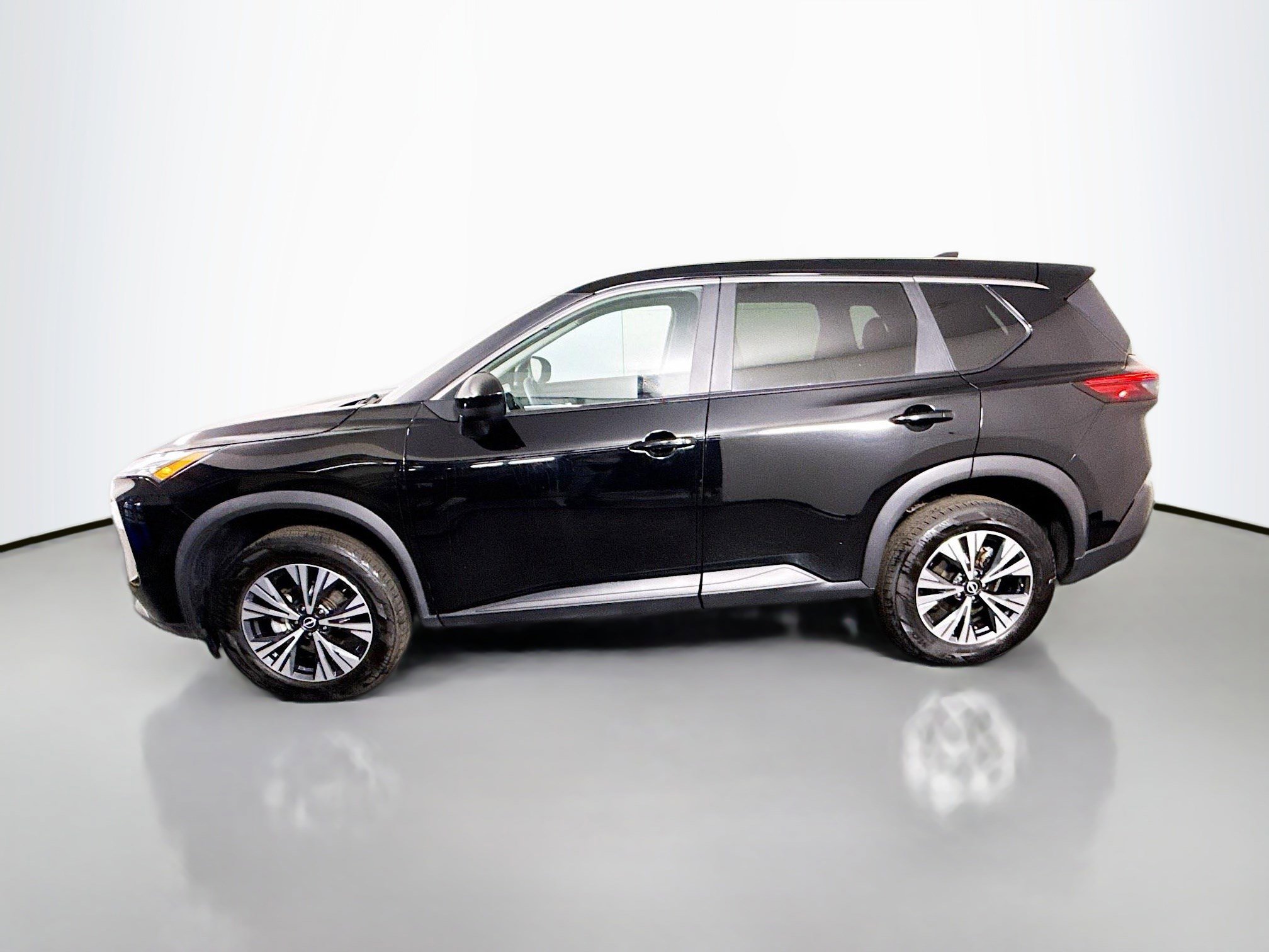 Used 2023 Nissan Rogue SV image 6