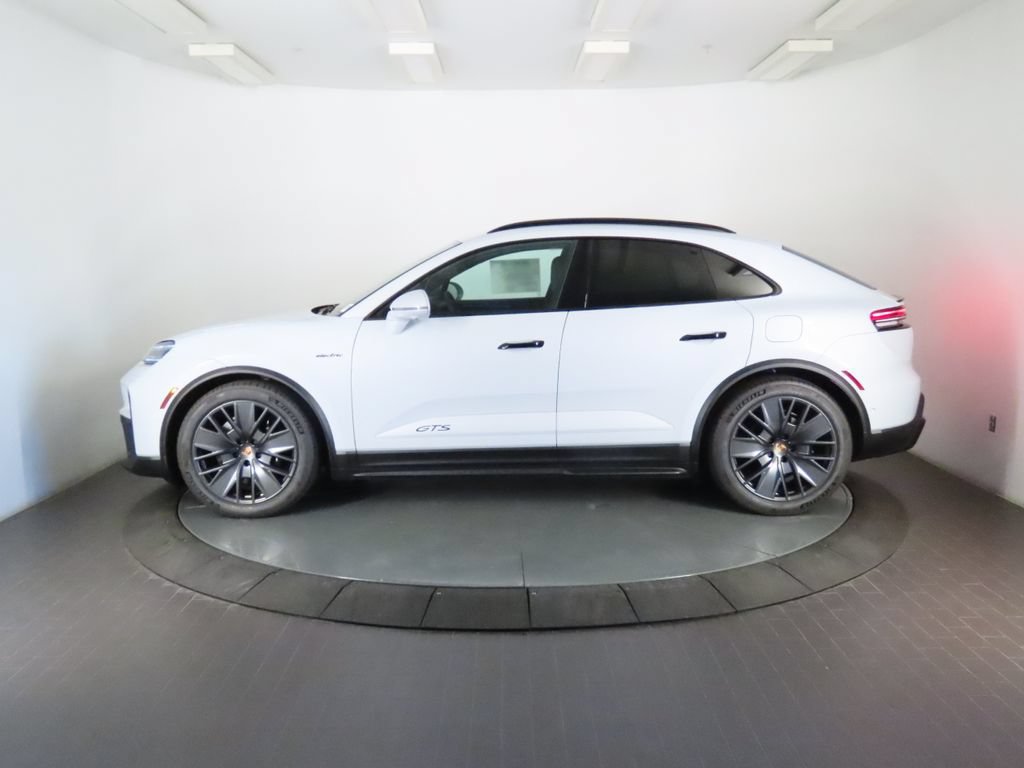 New 2026 Porsche Macan GTS Electric AWD/4WD image 2