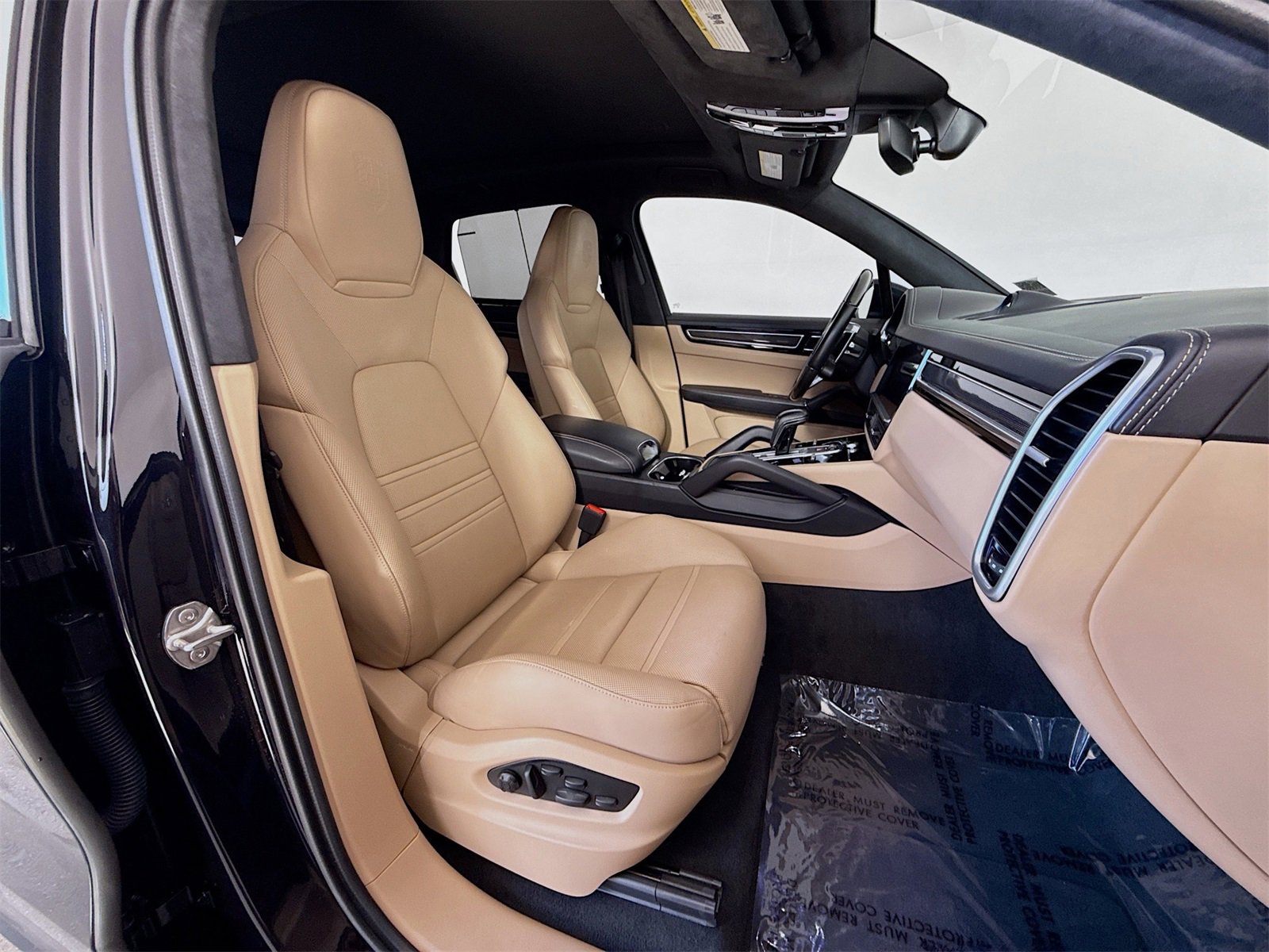 Certified 2022 Porsche Cayenne GTS image 22