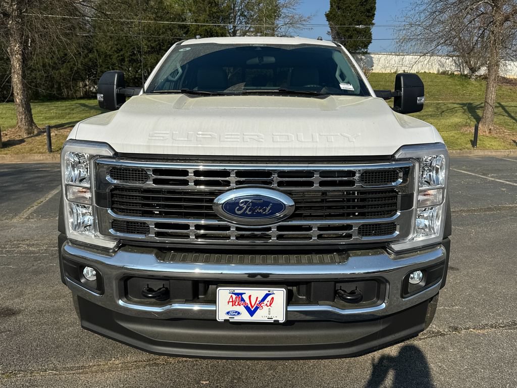 New 2026 Ford F550 4x4 Supercab Super Duty image 3