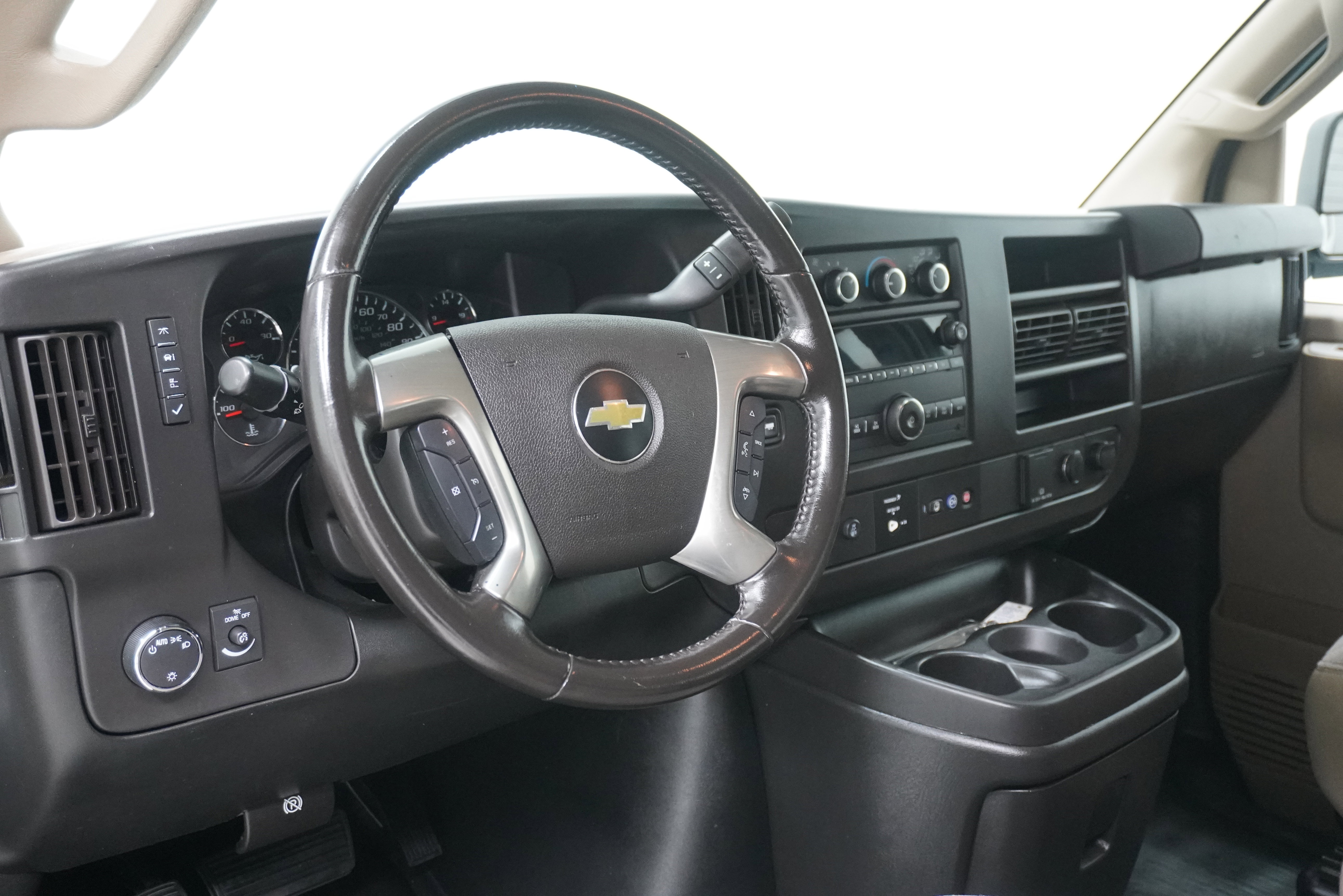 Used 2019 Chevrolet Express 2500 Extended w/ Driver Convenience Package RWD image 8