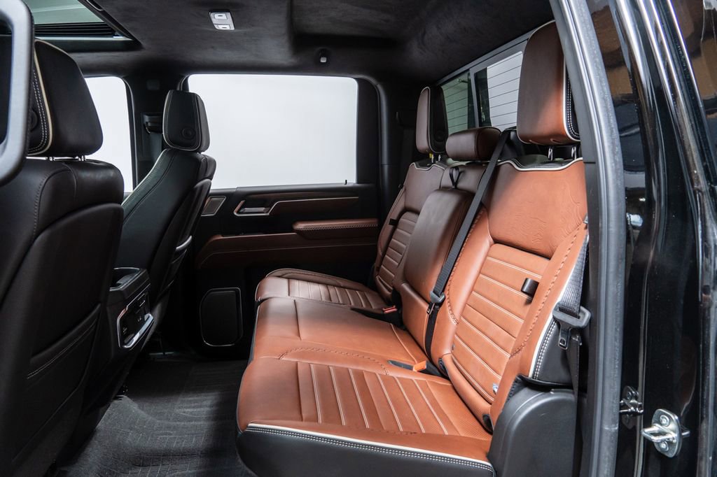 Used 2024 GMC Sierra 2500 Denali Ultimate w/ Max Trailering Package image 30