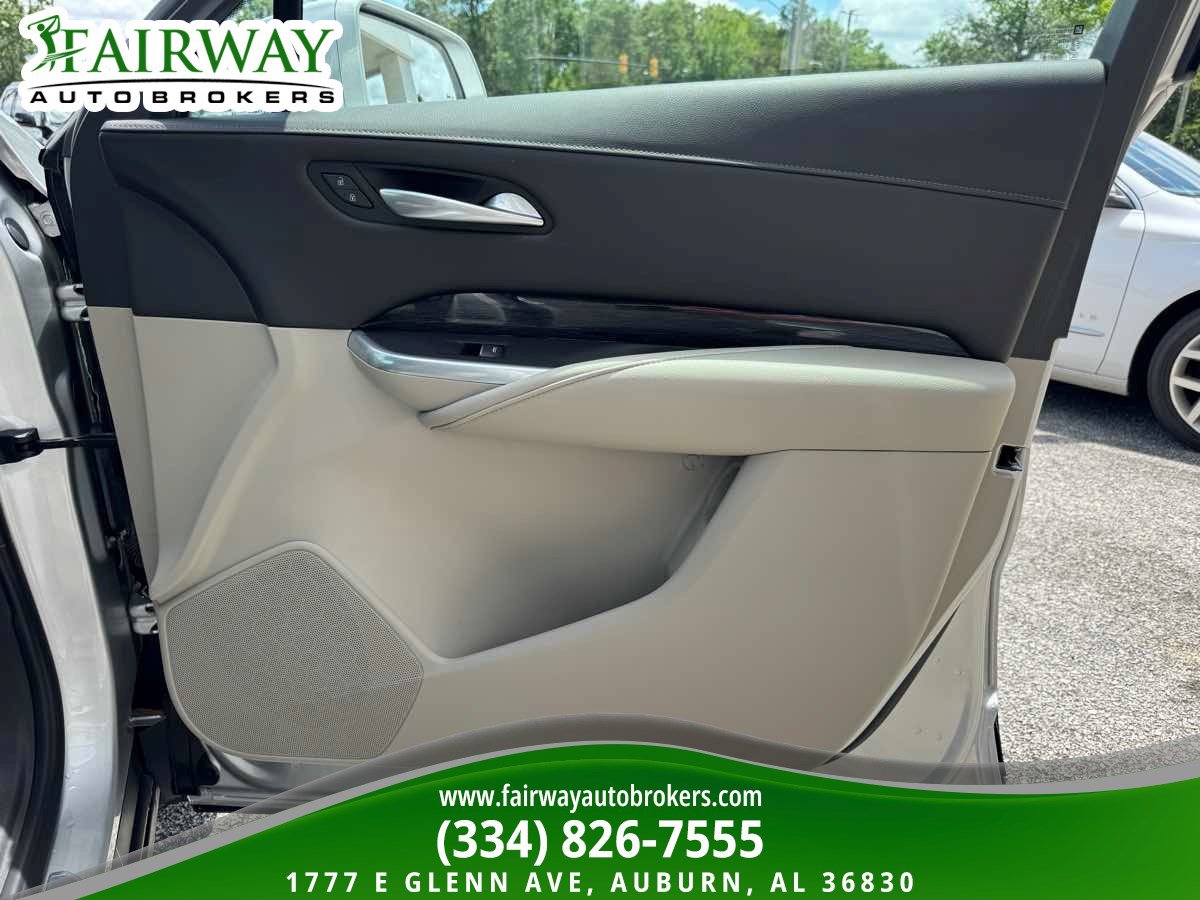 Used 2020 Cadillac XT4 Premium Luxury FWD image 31