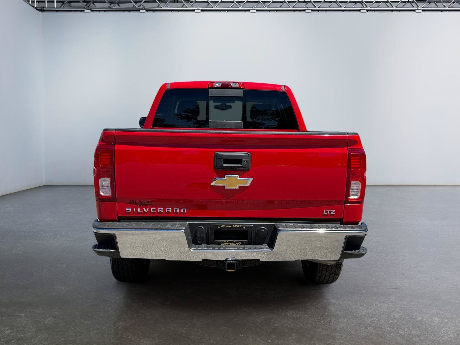 Used 2018 Chevrolet Silverado 1500 LTZ AWD/4WD image 4