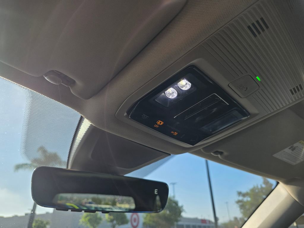 Used 2024 Volkswagen Atlas SEL Premium R-Line AWD/4WD image 40