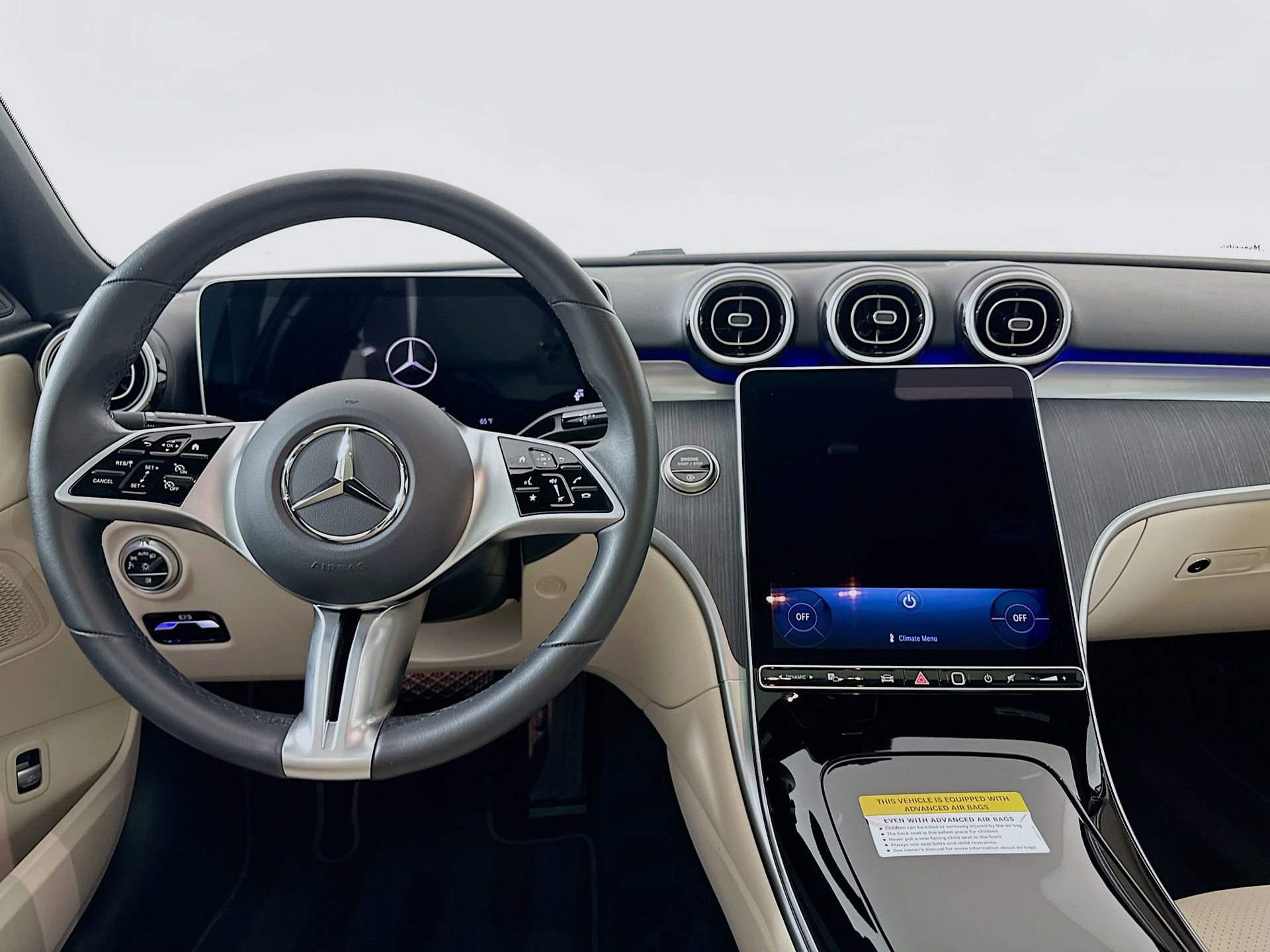 Used 2025 Mercedes-Benz C 300 Sedan image 23