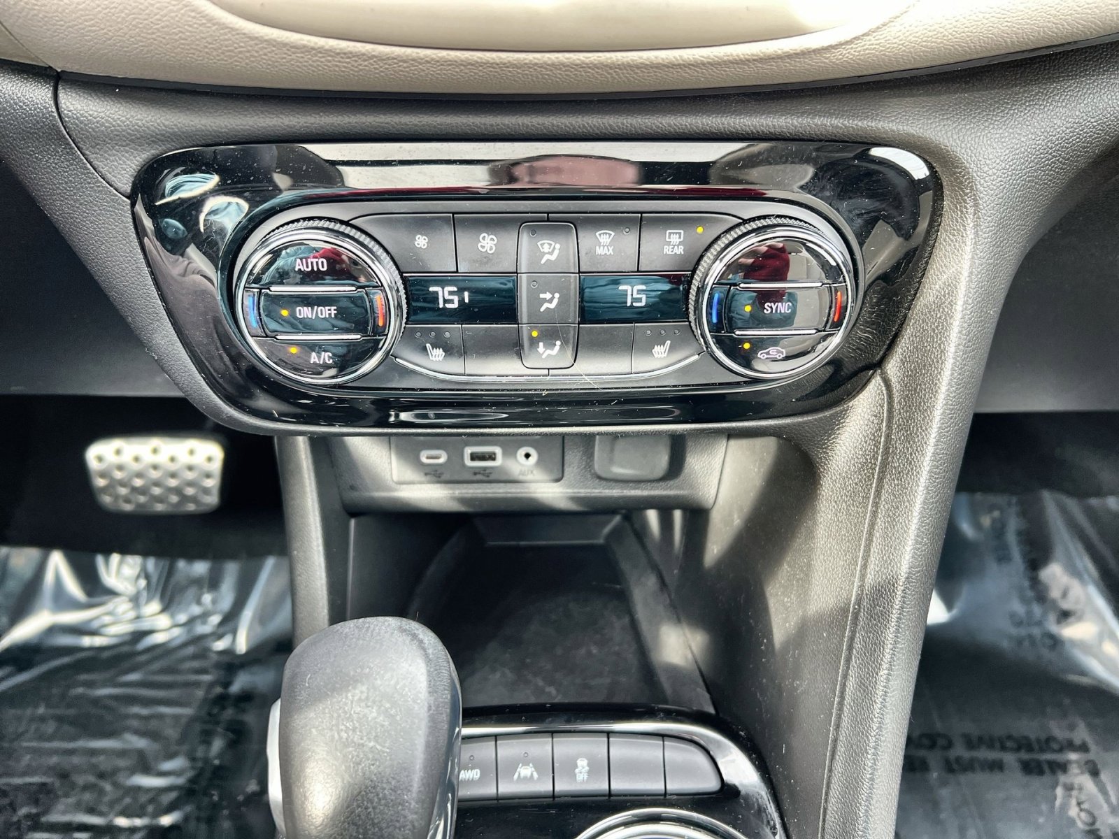 Used 2021 Buick Encore GX Select w/ Advanced Technology Package image 20