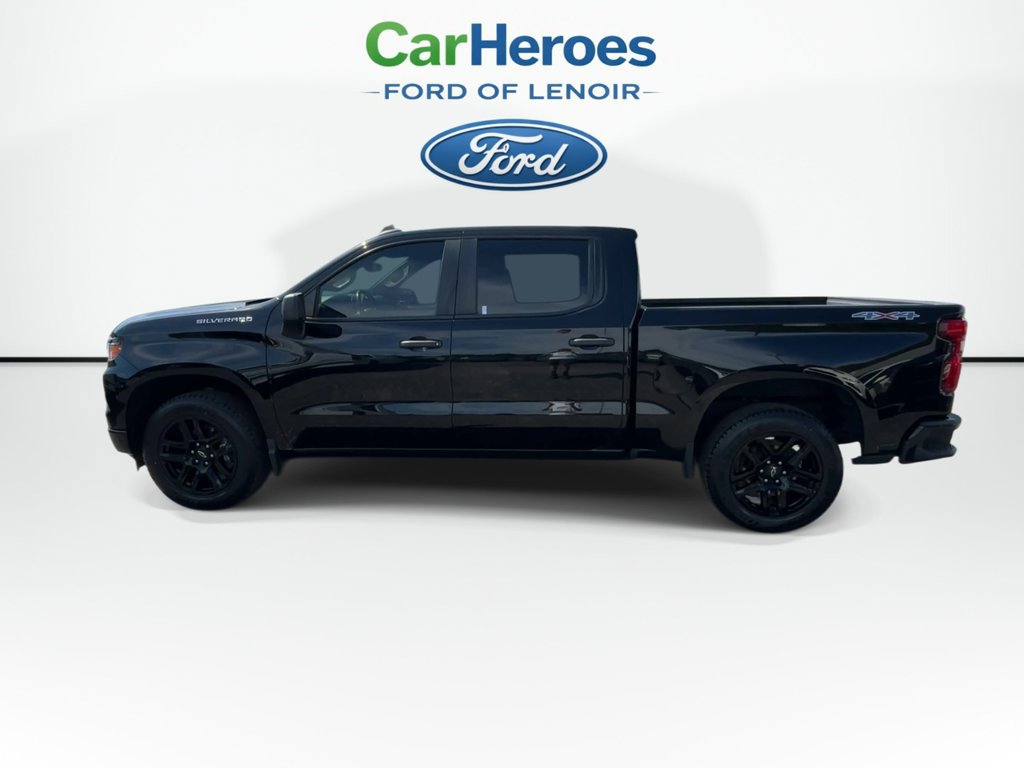 Used 2022 Chevrolet Silverado 1500 Custom AWD/4WD image 5