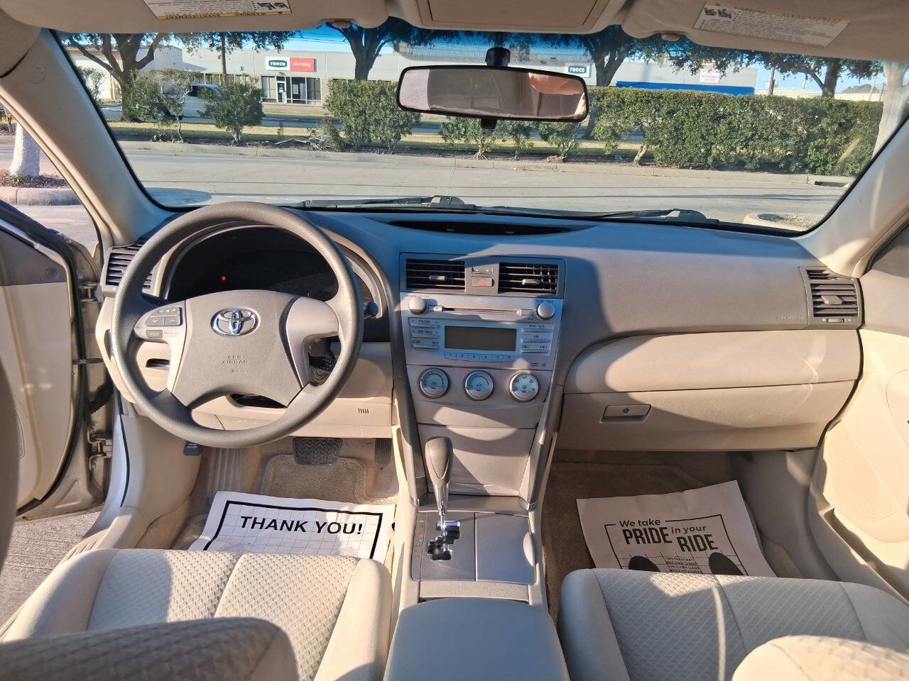 Used 2009 Toyota Camry LE FWD image 12
