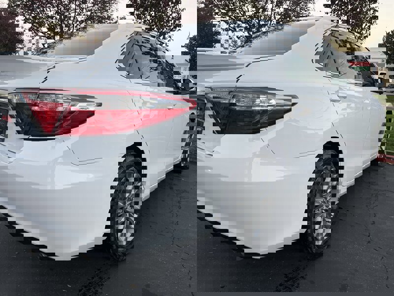 Used 2017 Toyota Camry SE image 12