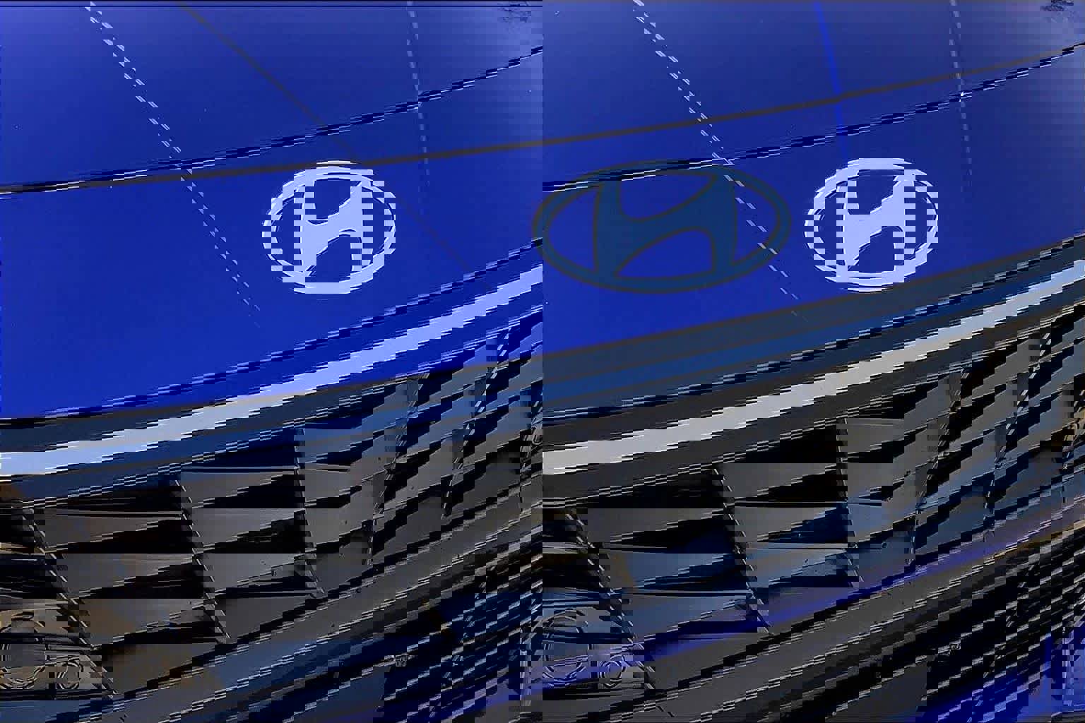 Used 2026 Hyundai Elantra Limited image 32