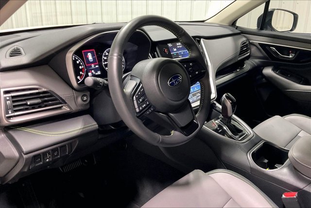 Used 2025 Subaru Outback Onyx Edition AWD/4WD image 14