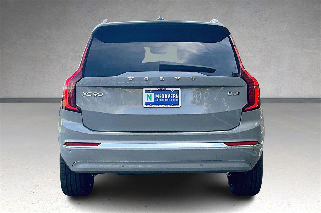 New 2026 Volvo XC90 B6 Plus w/ Protection Package image 4