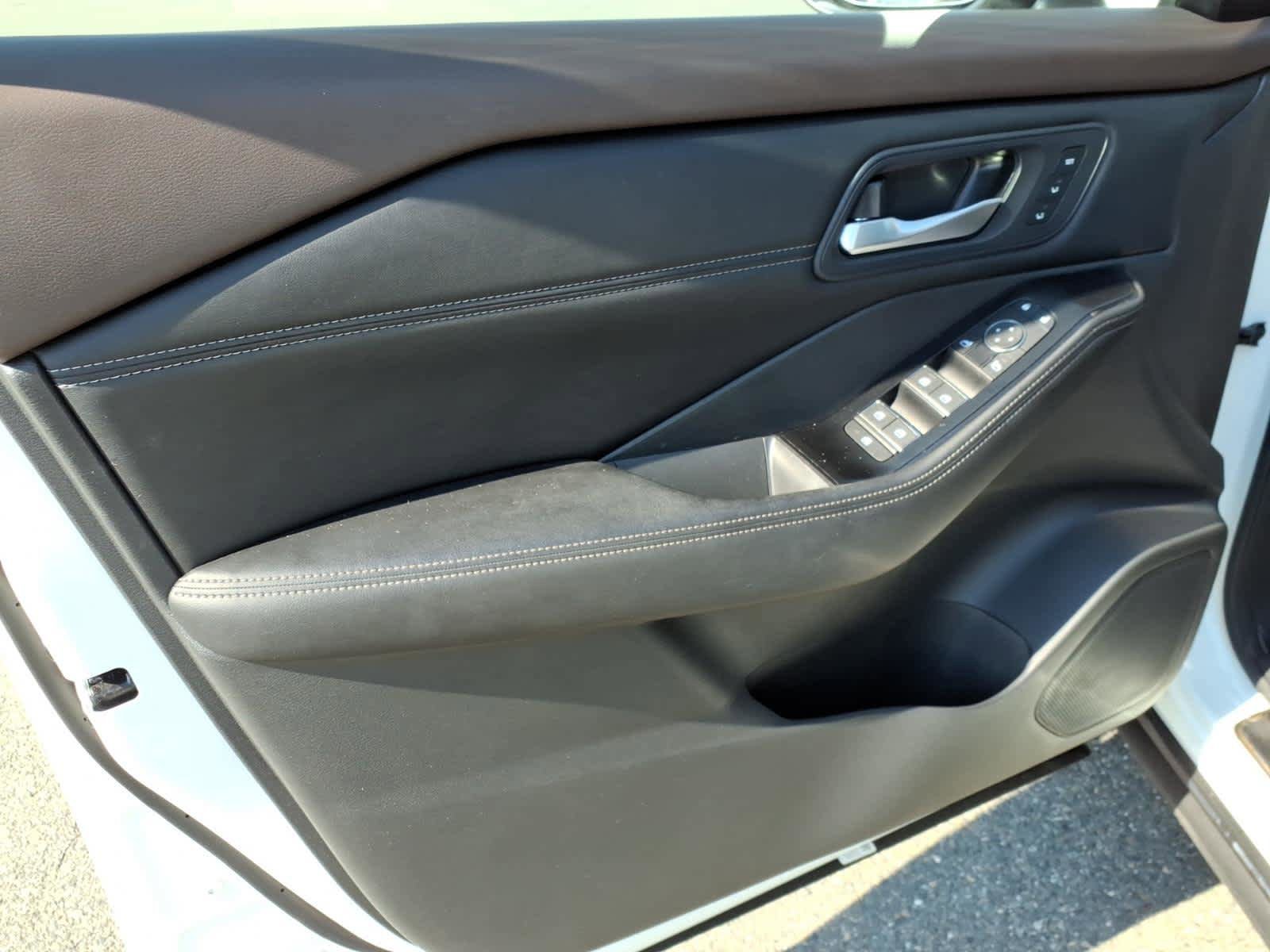 Certified 2023 Nissan Rogue SL AWD/4WD image 10