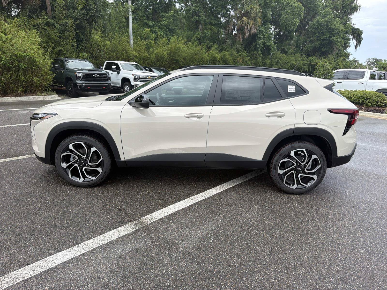 New 2026 Chevrolet Trax RS w/ Driver Confidence Package FWD image 6