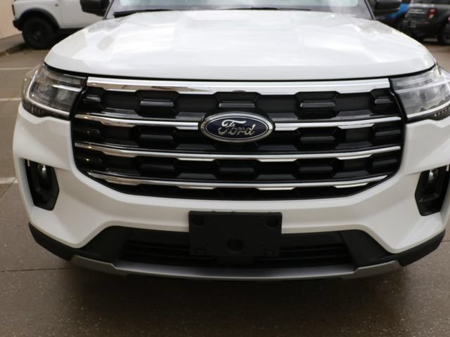 New 2026 Ford Explorer Active w/ Active Comfort Package AWD/4WD image 9