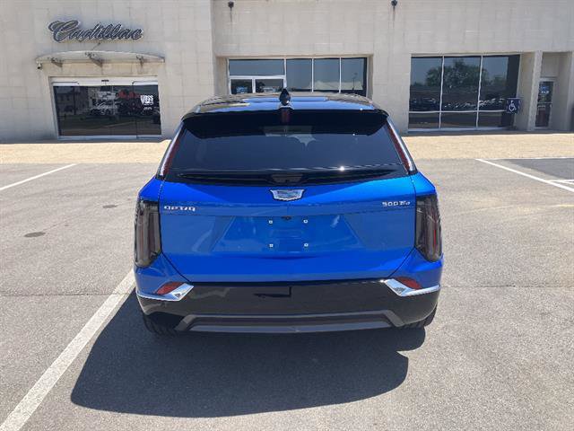 Used 2025 Cadillac Optiq Luxury 2 AWD/4WD image 5