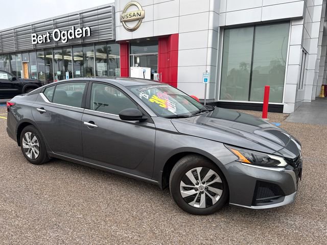 Certified 2025 Nissan Altima 2.5 S FWD image 1