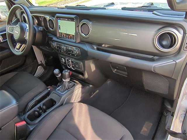 Used 2023 Jeep Gladiator Overland image 26