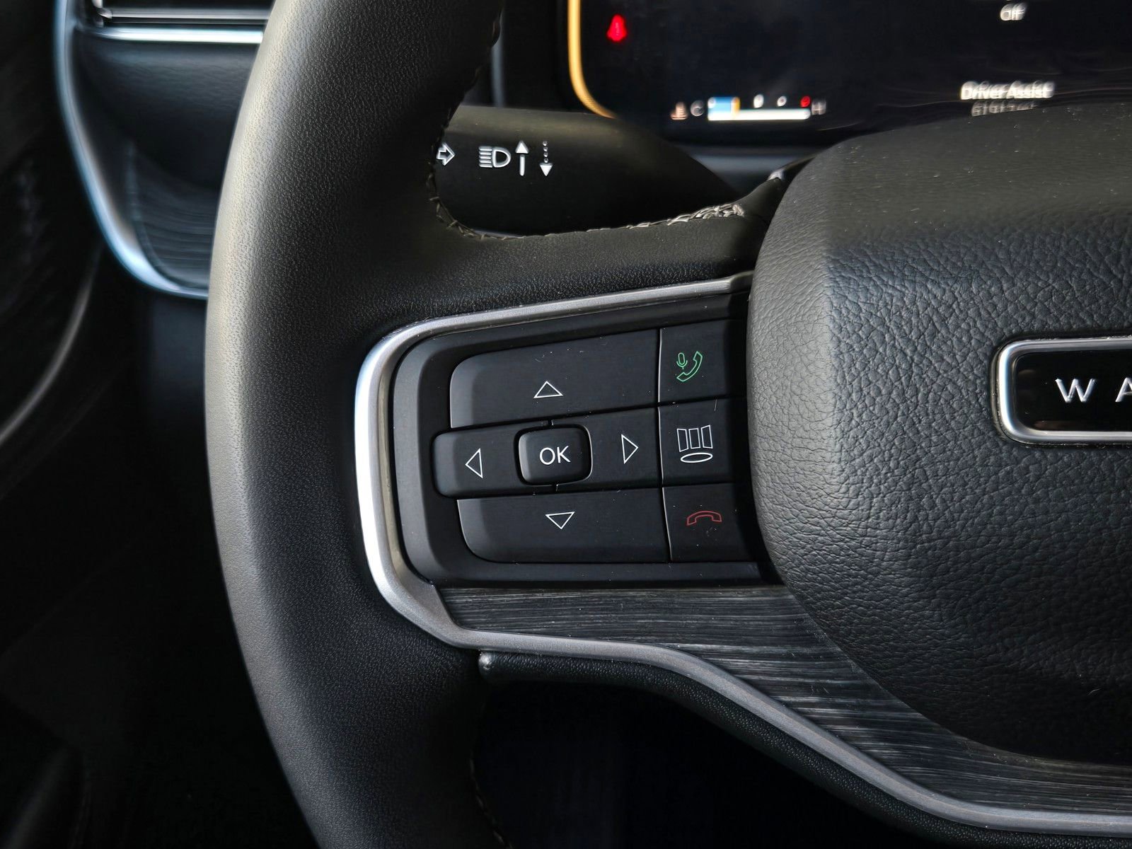 Used 2024 Jeep Wagoneer L Series II w/ Flexible Seating Group image 24