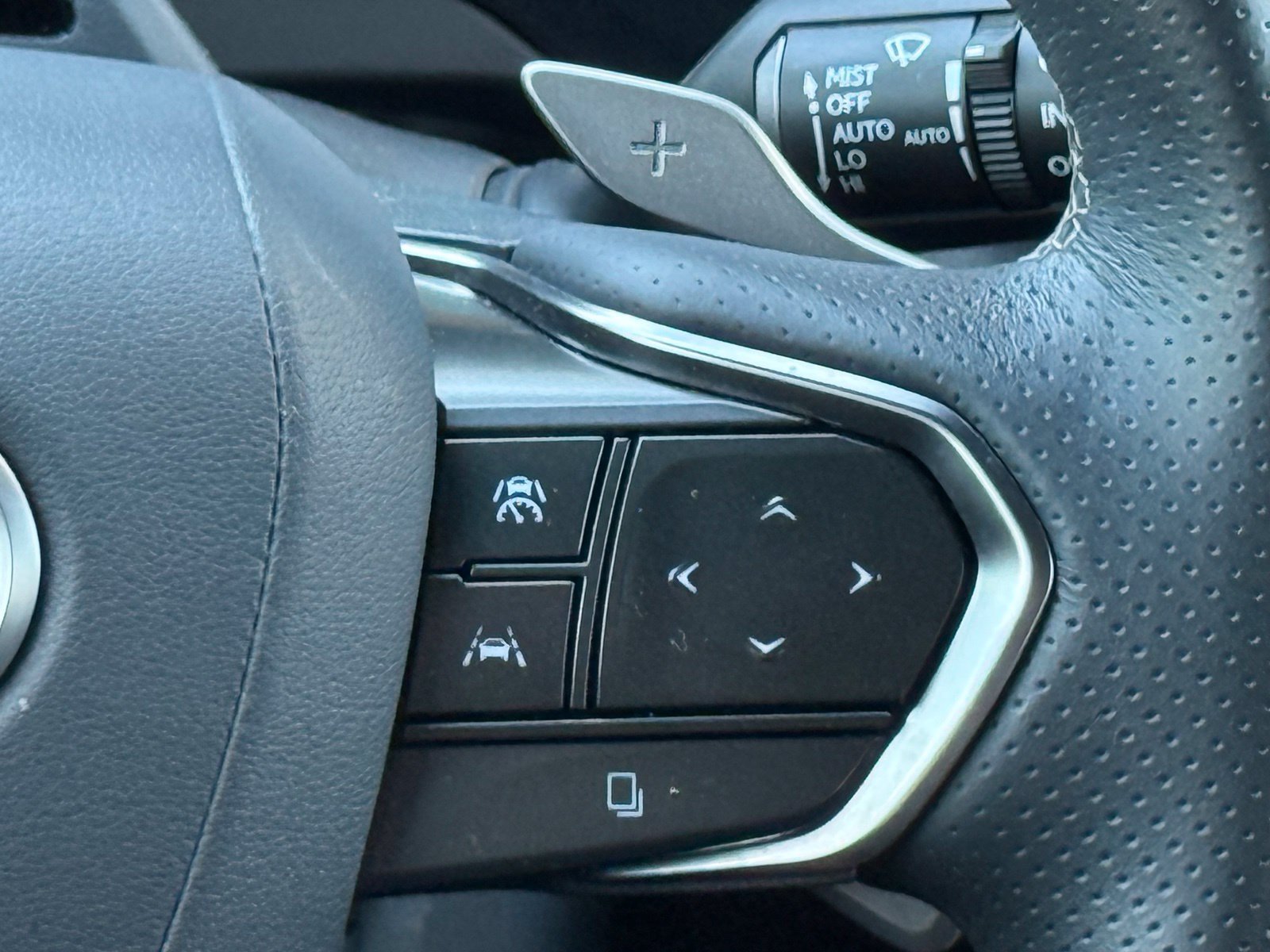 Used 2023 Lexus RX 500h F Sport w/ Accessory Package (Z1) AWD/4WD image 31