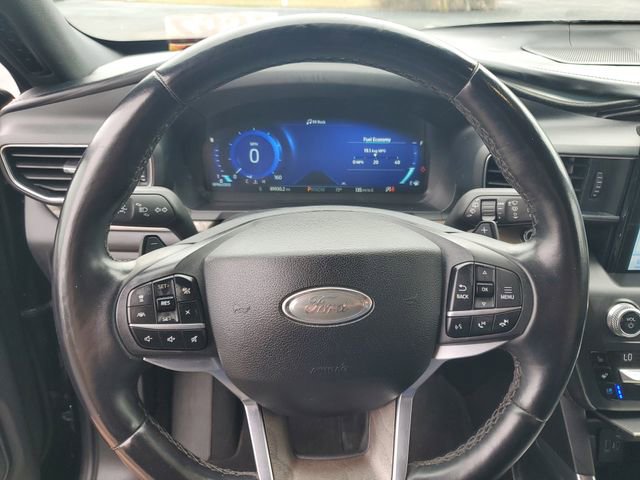 Used 2020 Ford Explorer Platinum w/ Premium Technology Package image 30