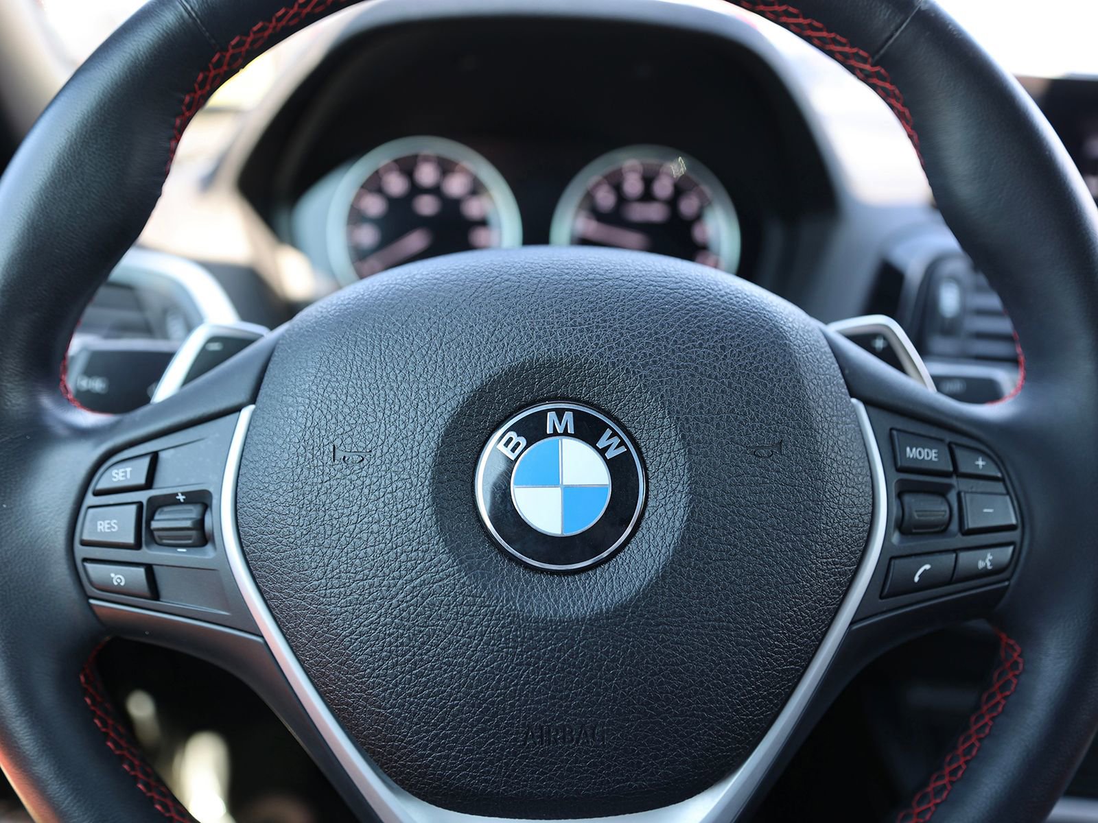 Used 2020 BMW 230i xDrive Convertible w/ Premium Package AWD/4WD image 35