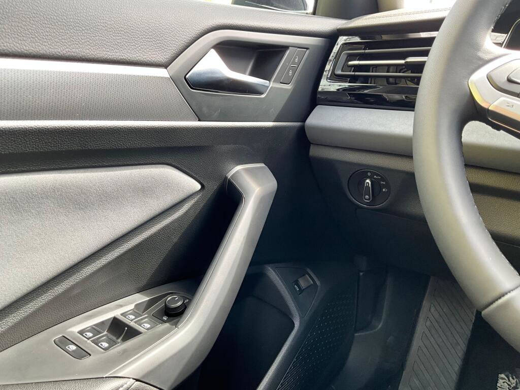 New 2026 Volkswagen Jetta SE image 23