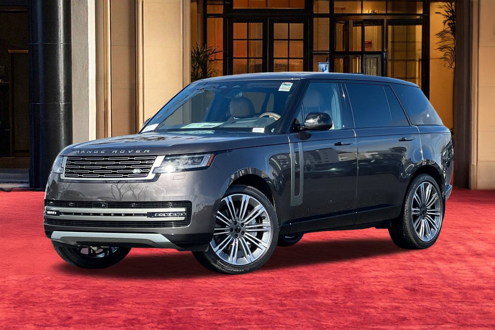 New 2026 Land Rover Range Rover Long Wheelbase SE image 1