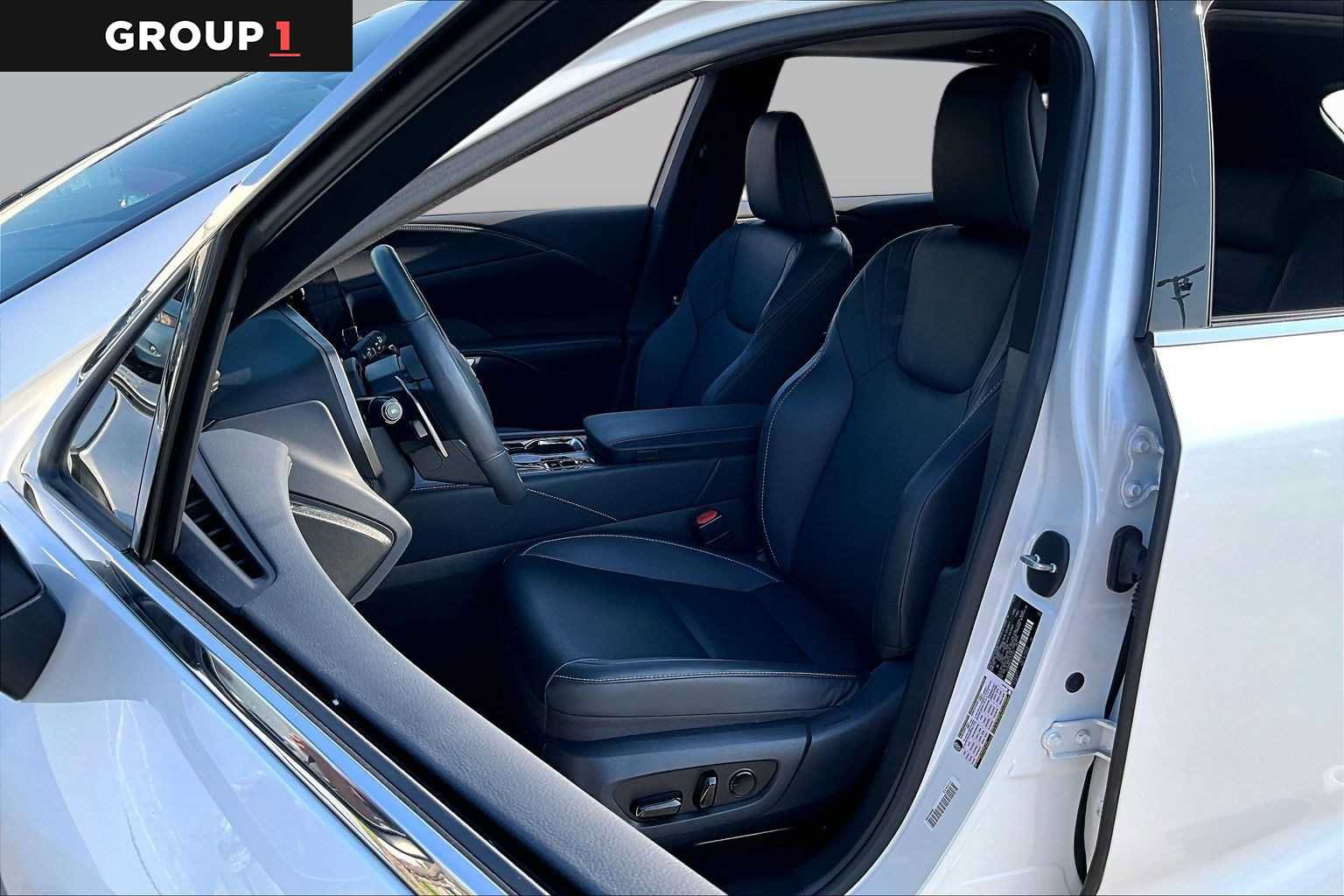 Certified 2025 Lexus RX 350 Premium w/ Convenience Package FWD image 7