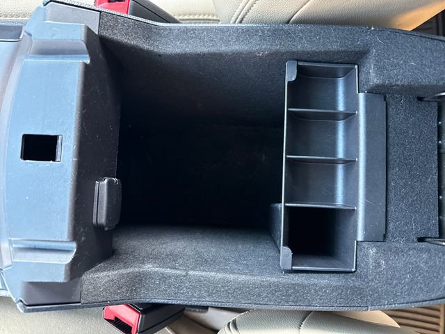 Used 2016 Ford Explorer Limited w/ Equipment Group 301A image 31