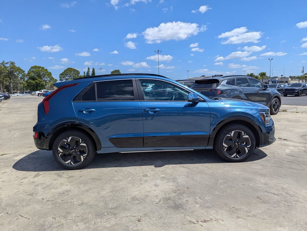 New 2026 Kia Niro Wind FWD image 9