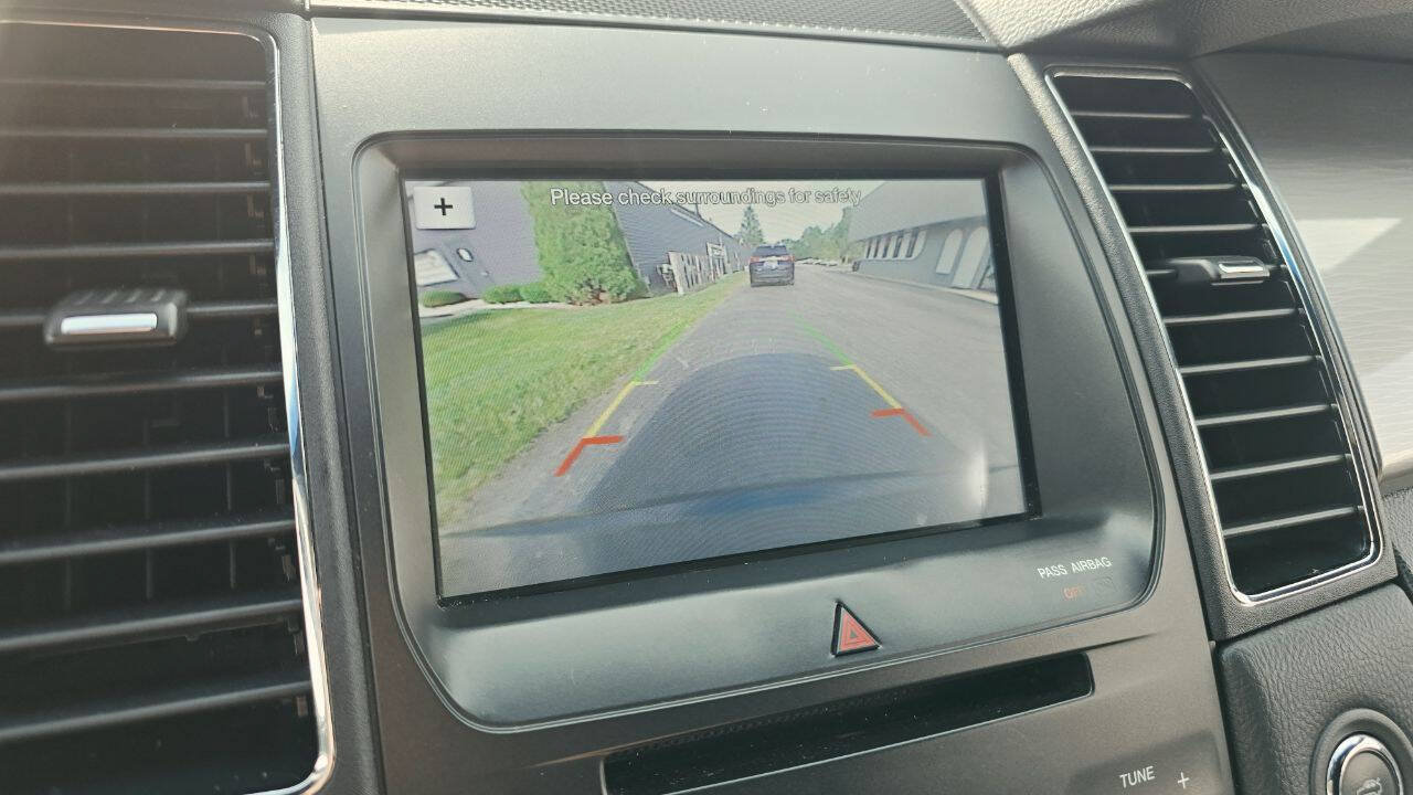Used 2019 Ford Taurus SEL AWD/4WD image 19