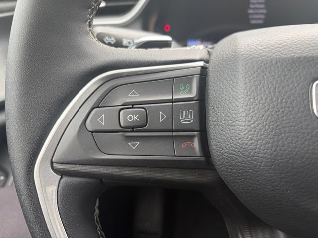Used 2025 Jeep Grand Cherokee L Altitude RWD image 34