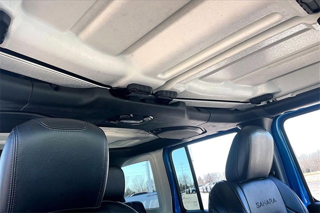 Used 2022 Jeep Wrangler Unlimited Sahara w/ Cold Weather Group image 25