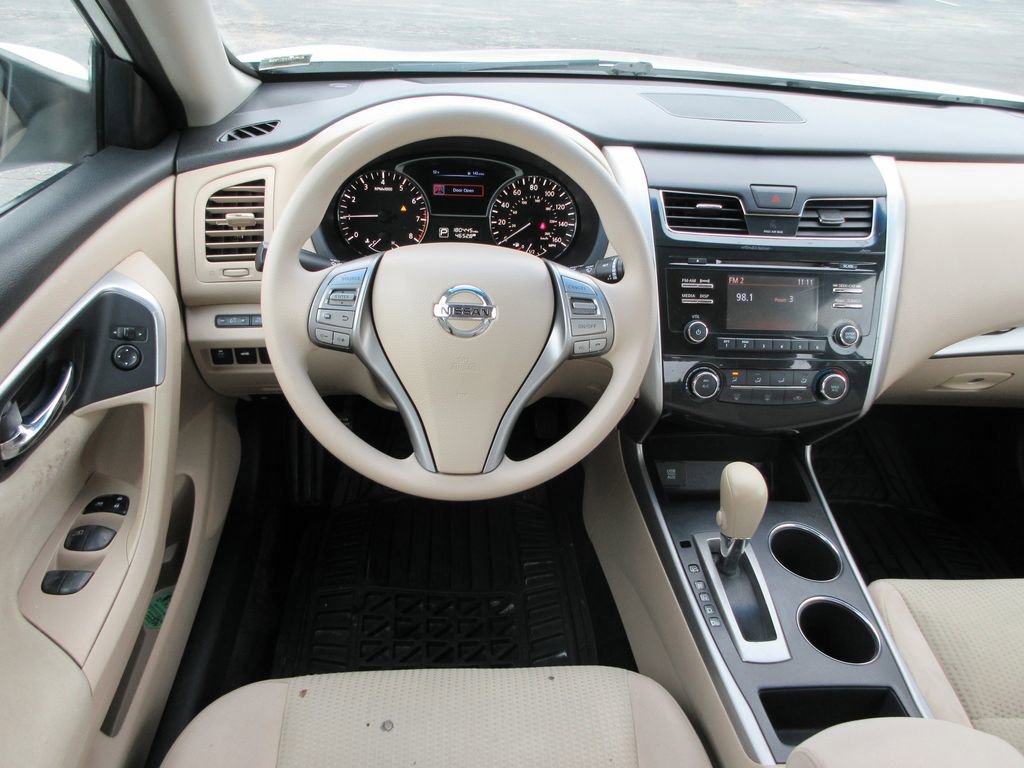 Used 2015 Nissan Altima 2.5 S w/ Power Driver Seat Package image 14