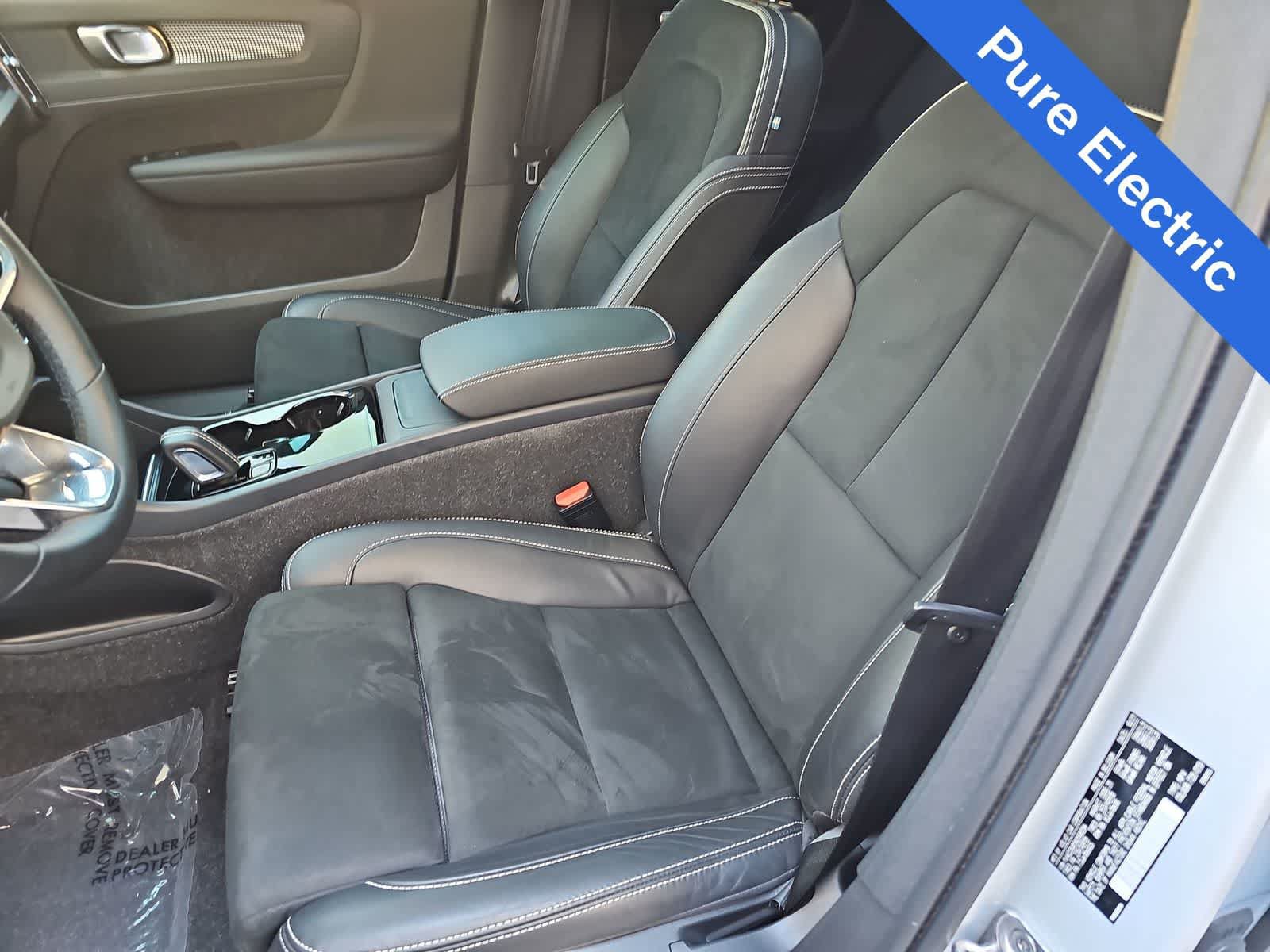 Used 2022 Volvo XC40 P8 Recharge Plus AWD/4WD image 15