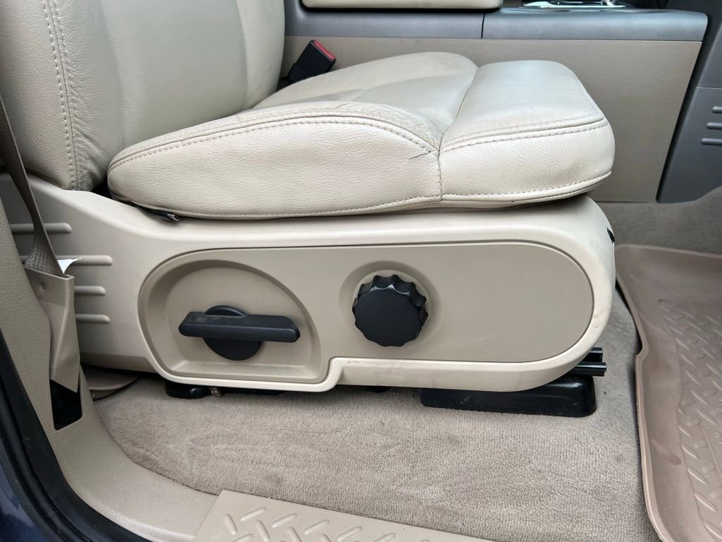 Used 2004 Ford F150 Lariat image 23