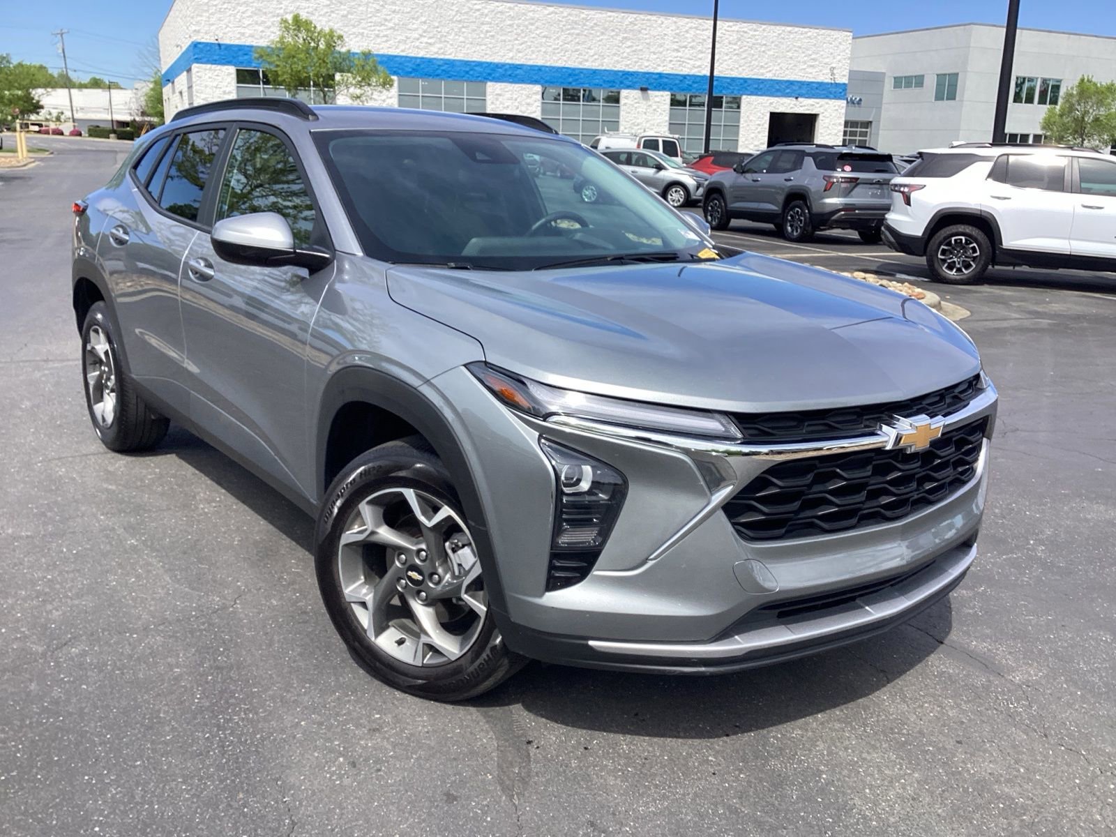 Used 2025 Chevrolet Trax LT w/ LT Convenience Package