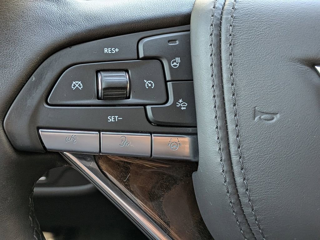 Used 2022 Cadillac Escalade ESV Sport Platinum w/ Heavy-Duty Trailer Package image 32