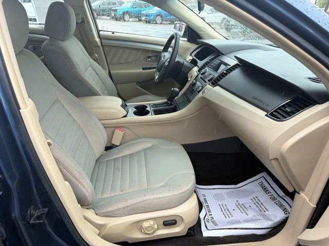 Used 2018 Ford Taurus SE FWD image 18