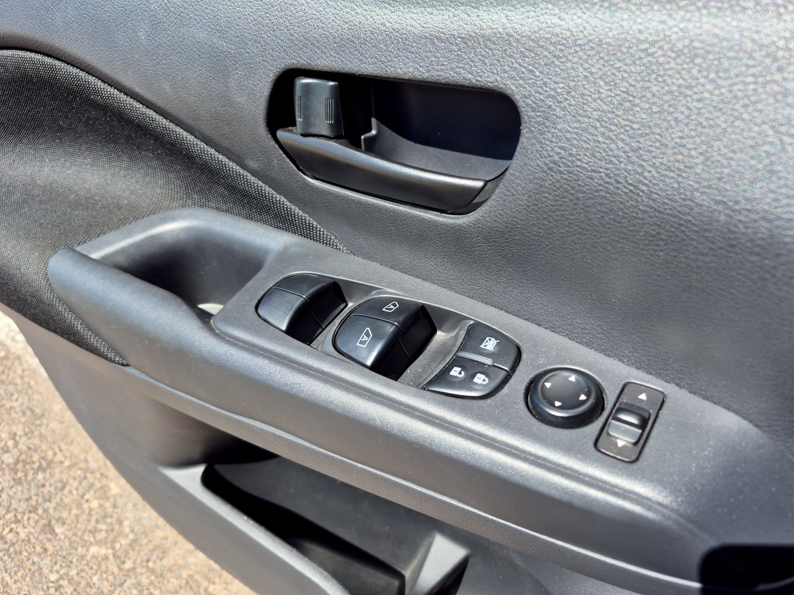 Used 2024 Nissan Kicks S w/ Interior Electronics Package FWD image 13
