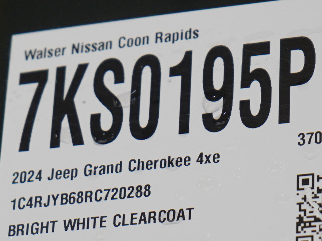 Used 2024 Jeep Grand Cherokee Limited 4xe AWD/4WD image 29
