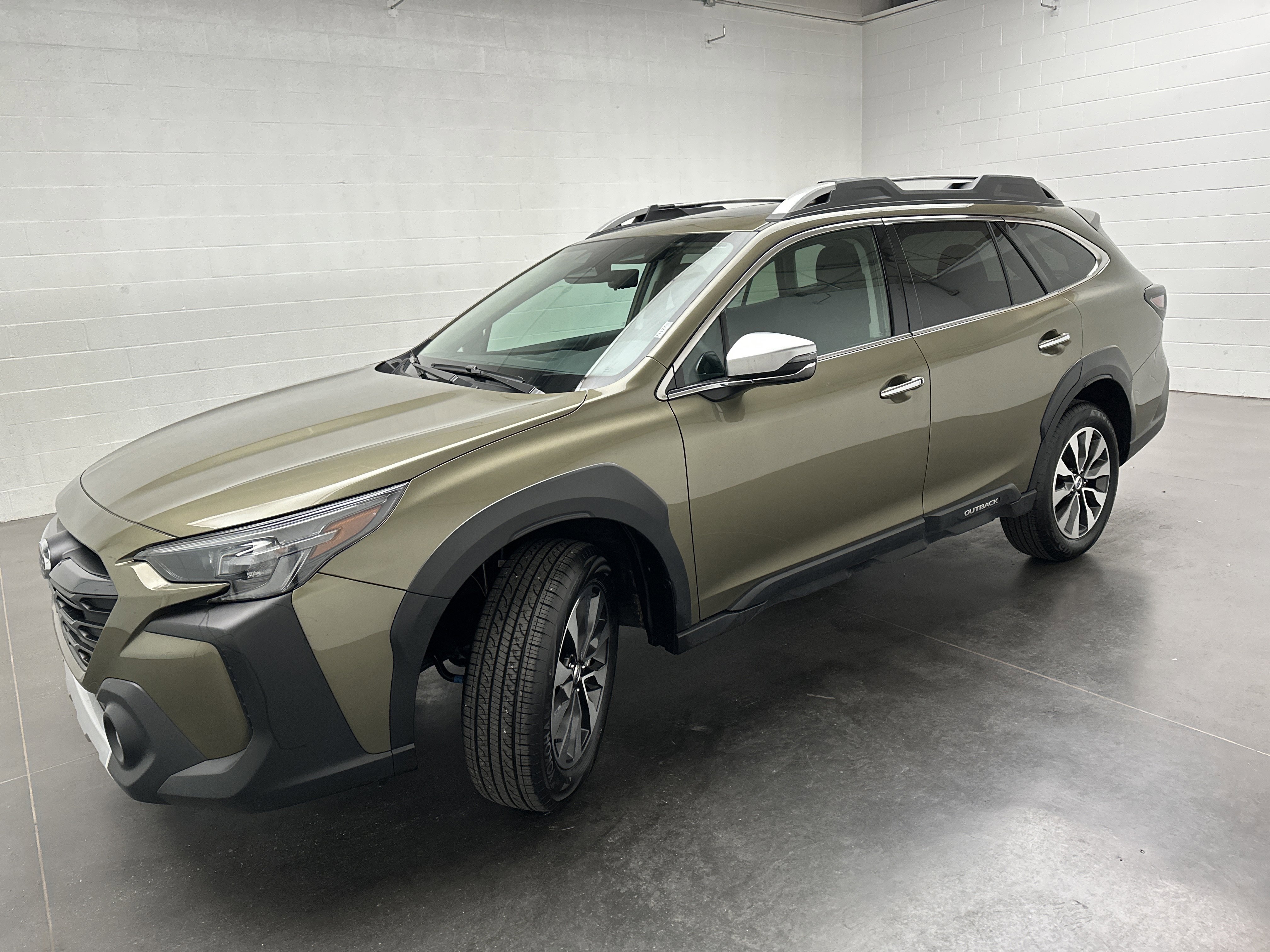 Certified 2025 Subaru Outback Touring image 4