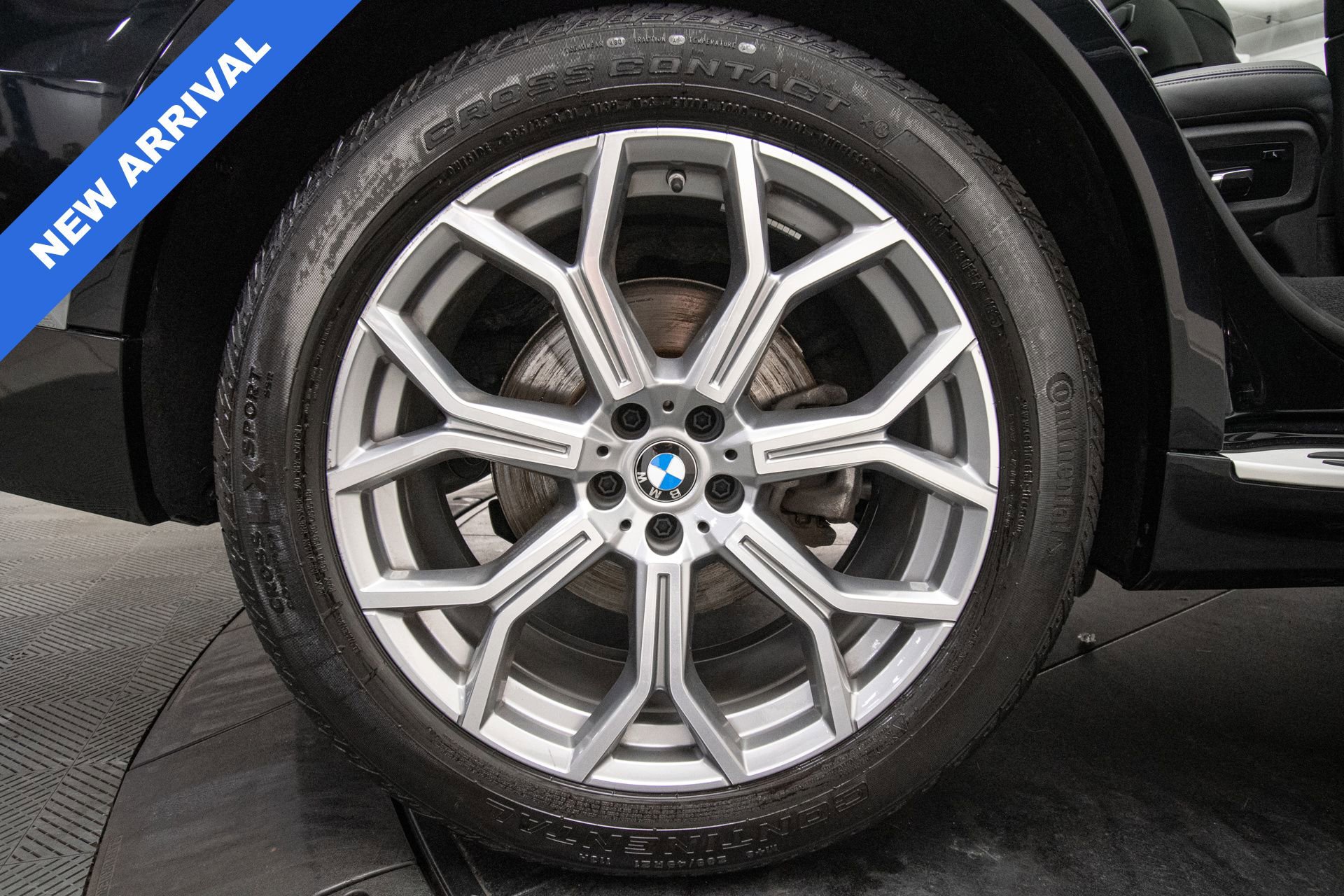 Used 2026 BMW X7 xDrive40i w/ Premium Package AWD/4WD image 31