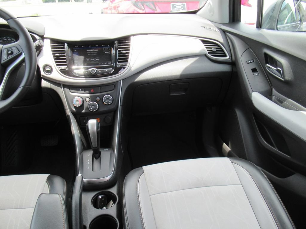 Used 2018 Chevrolet Trax LT w/ Driver Confidence Package FWD image 14
