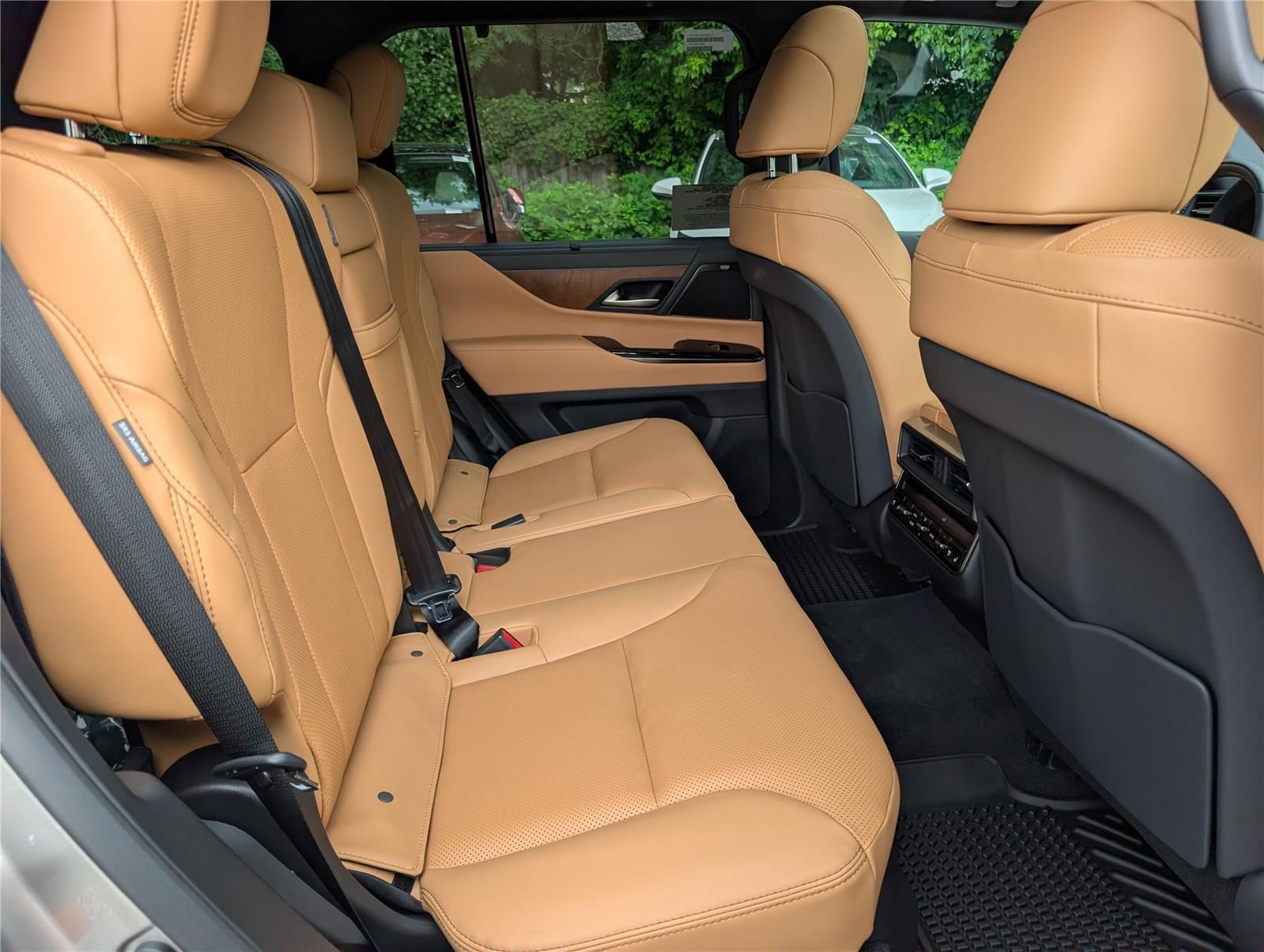 New 2026 Lexus LX 600 4WD w/ Appearance Package image 8