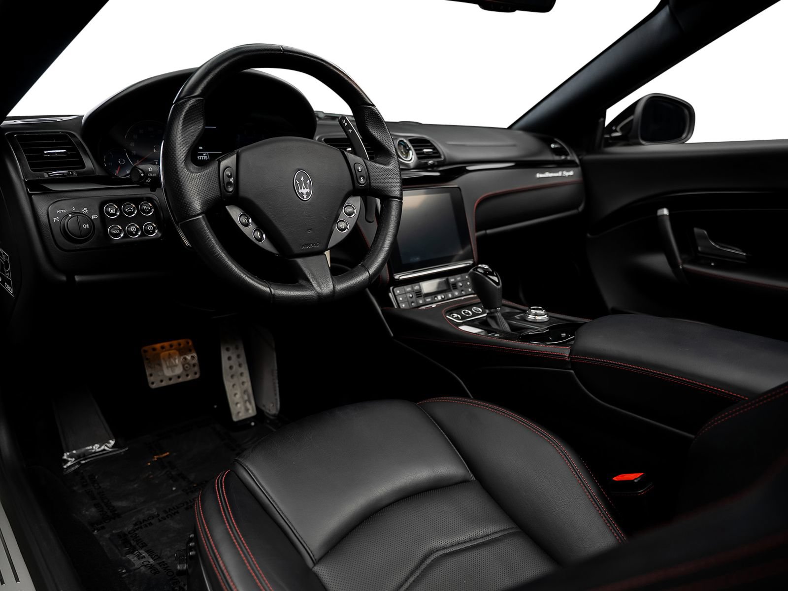 Used 2019 Maserati GranTurismo Sport RWD image 31